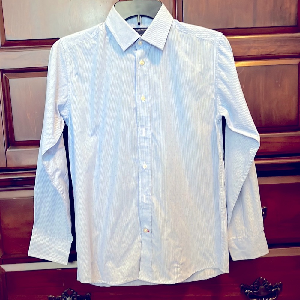 Tommy Hilfiger boys dress shirt